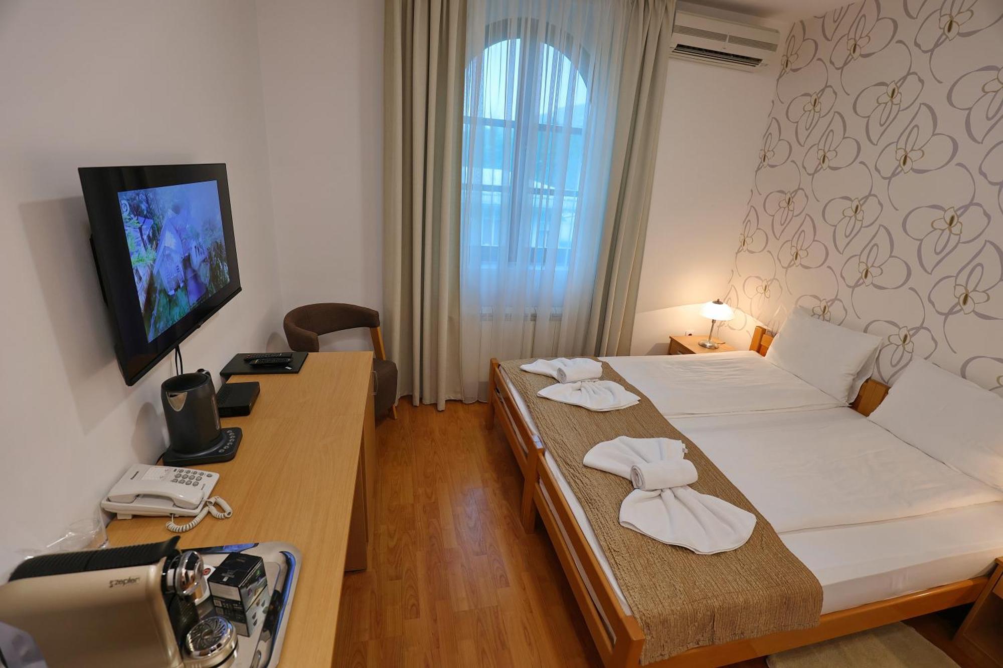 Garni Hotel Vila Drina Perucac Extérieur photo