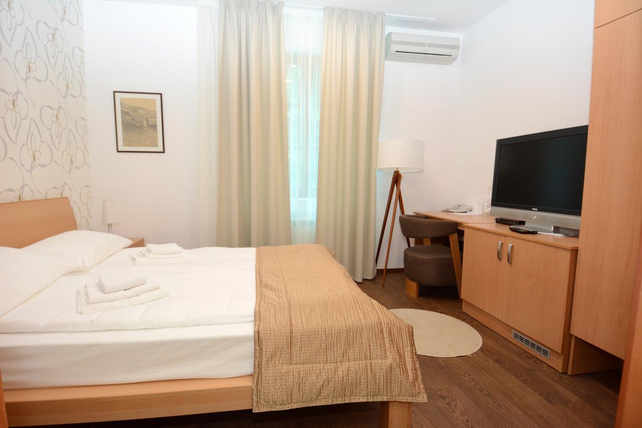 Garni Hotel Vila Drina Perucac Extérieur photo