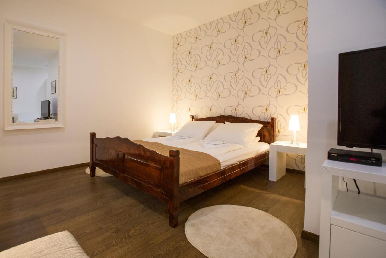 Garni Hotel Vila Drina Perucac Extérieur photo